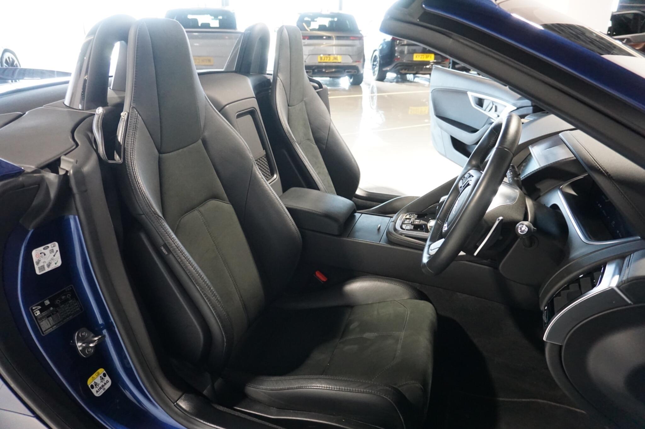 Jaguar F-Type 2.0i R-Dynamic Convertible 2dr Petrol Auto Euro 6 (s/s) (300 ps)